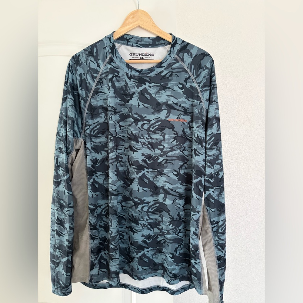 Grundens Solstrale Long Sleeve Crew Shirt
